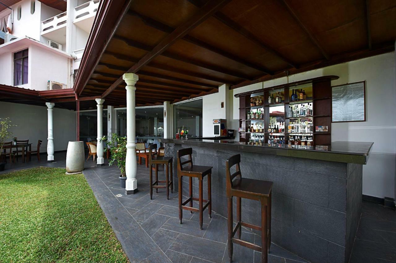 Berjaya Hotel Colombo Dehiwala-Mount Lavinia Exterior foto